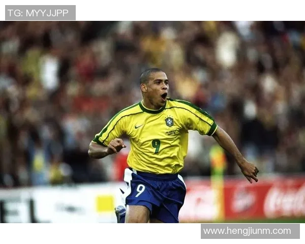 盘点世界足坛著名中锋足球球星及其在球队中的核心作用 盘点世界足坛著名中锋足球球星及其在球队中的核心作用